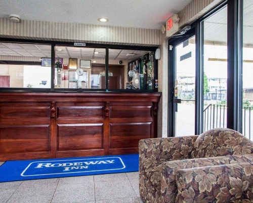 Rodeway Inn Paterson image 13