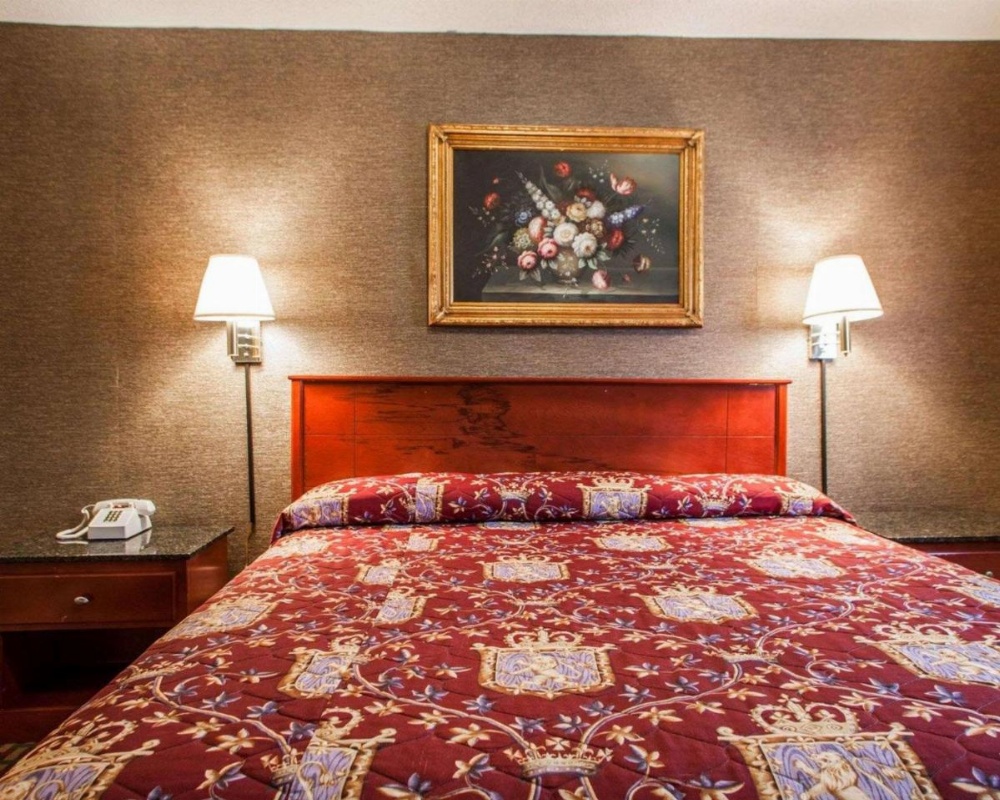 Rodeway Inn Paterson Image 24